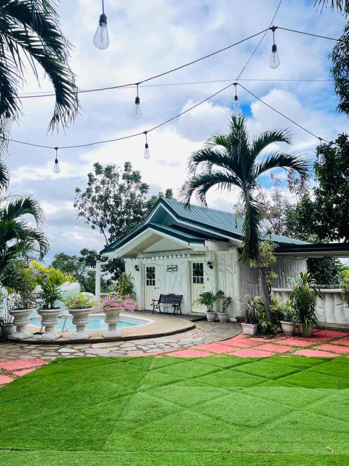 Loreland Farm Resort Antipolo Exterior photo