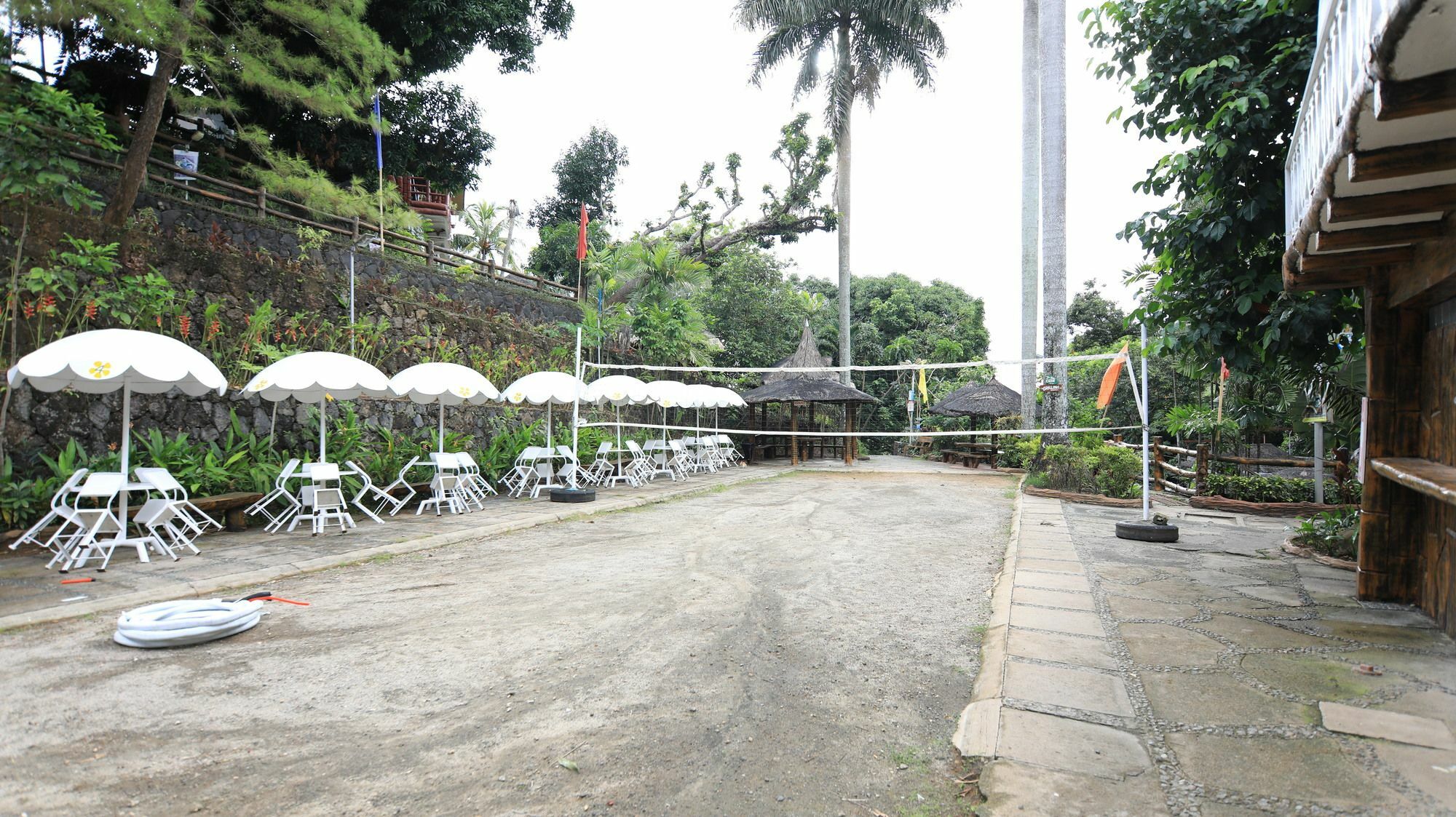 Loreland Farm Resort Antipolo Exterior photo