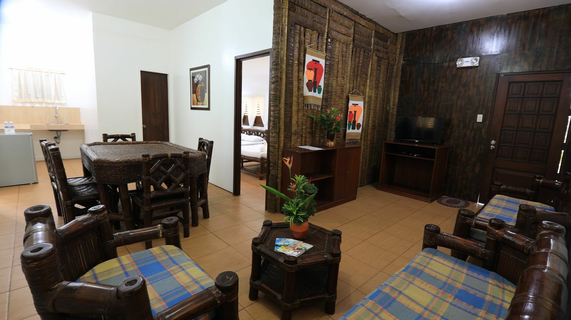 Loreland Farm Resort Antipolo Exterior photo